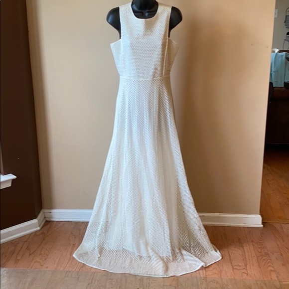 NWT GRACIA SLEEVELESS CREAM & GOLD MAXI DRESS - Picture 9 of 13